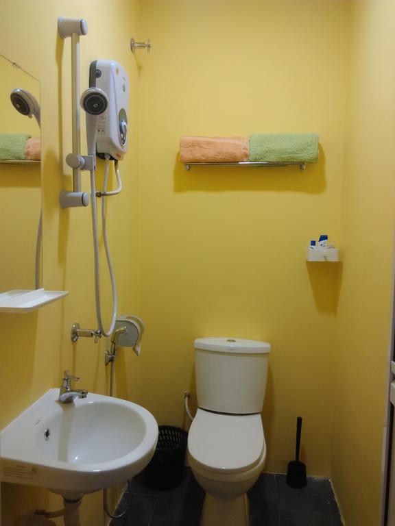 Moon Eleven Hostel Near Klia & Klia2 Szepang Kültér fotó