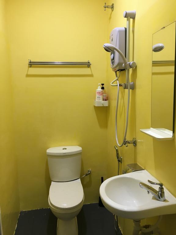 Moon Eleven Hostel Near Klia & Klia2 Szepang Kültér fotó