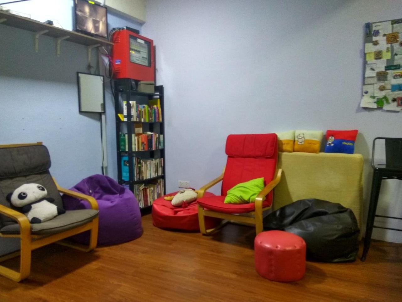 Moon Eleven Hostel Near Klia & Klia2 Szepang Kültér fotó