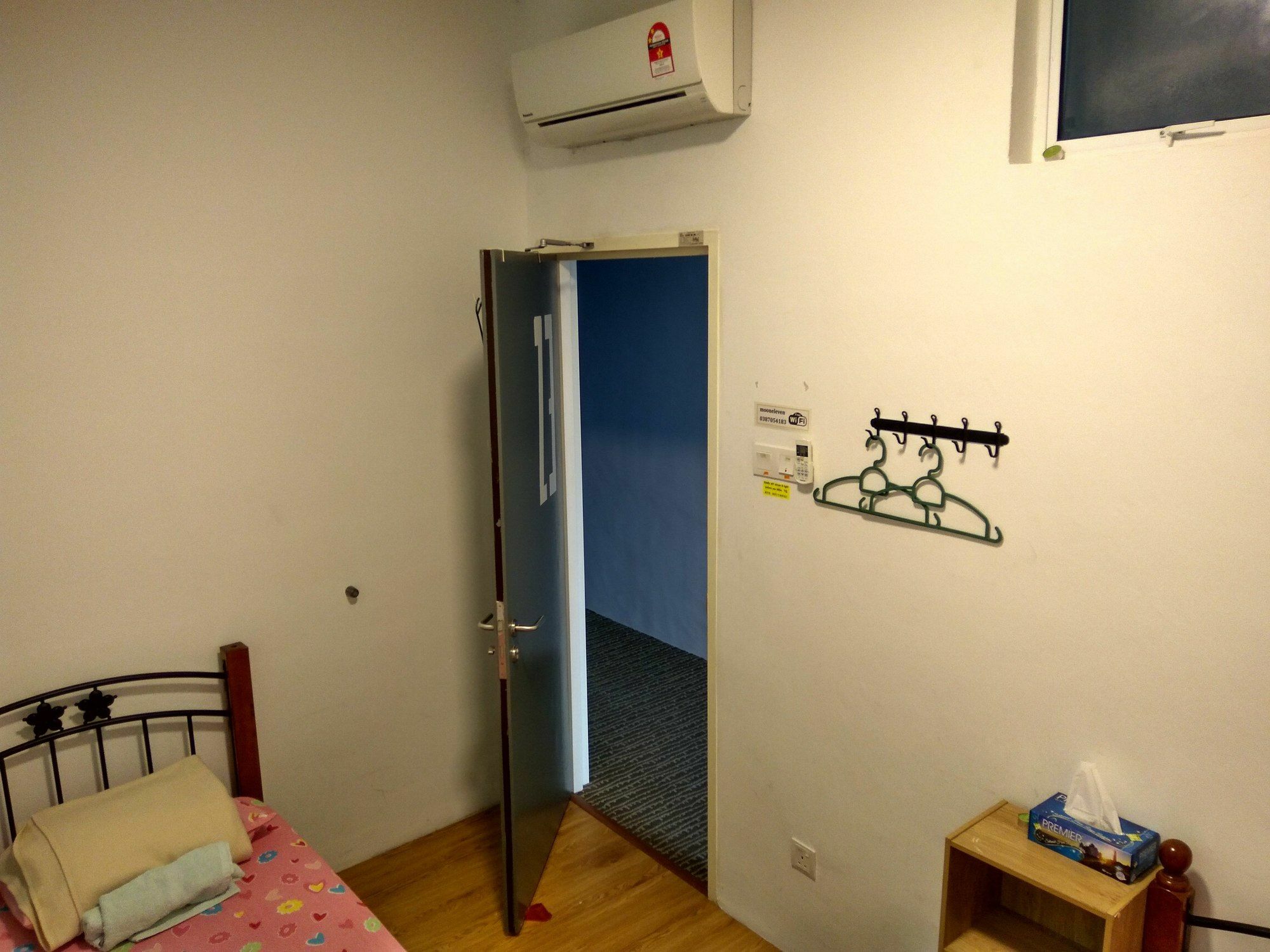 Moon Eleven Hostel Near Klia & Klia2 Szepang Kültér fotó
